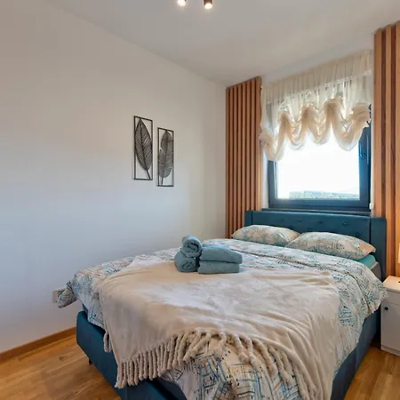 Vista Bella 公寓 *